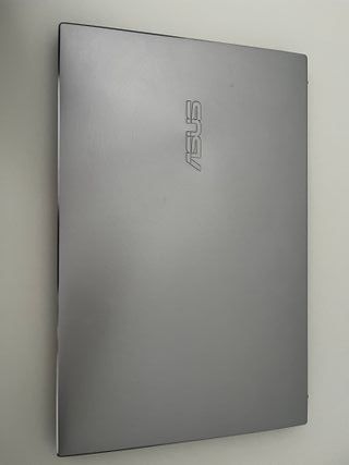 ASUS ZenBook 14 UX425EA – i7 / 16GB RAM / 512GB SS