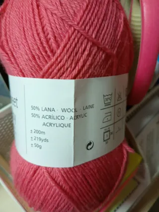 Lana Sweet Baby de Rosas Crafts.