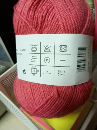 Lana Sweet Baby de Rosas Crafts.