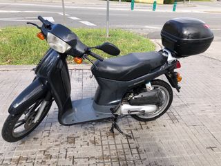 Honda Scooter Negra Automática