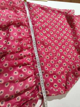 Vestido estampado floral rosa