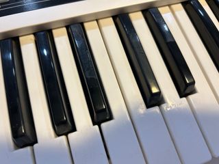 Roland GAIA SH-01 Sintetizador