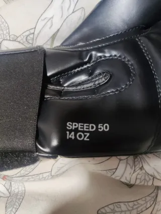 Guantes Boxeo Adidas + Vendas + Protector Bucal