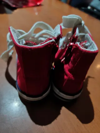 Zapatillas Talla 20 Unisex + 3er Par T21 Gratis