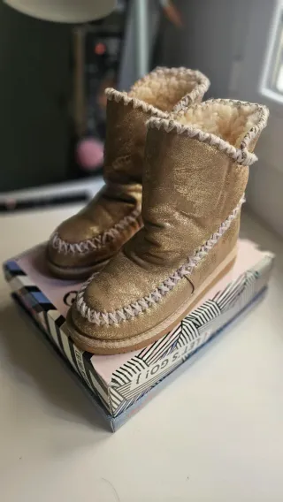 Botas Gioseppo doradas invierno