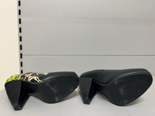 Zapatos TUK negros y verdes