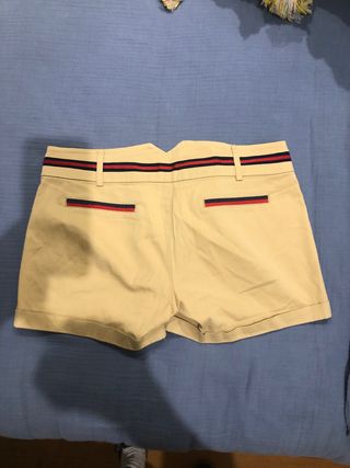 Pantalón corto El Ganso Talle Bajo Beige