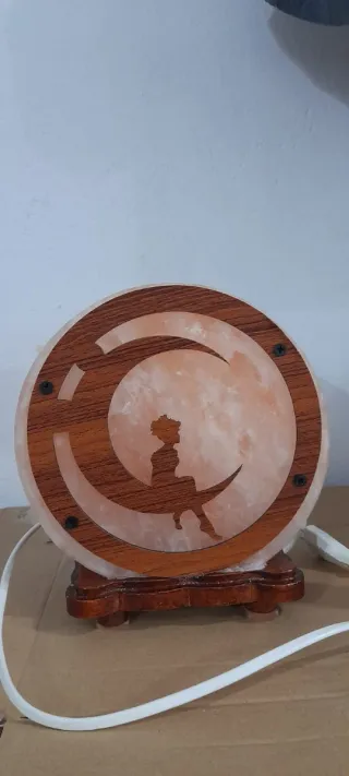 Lámpara Sal del  Himalaya de Peter Pan