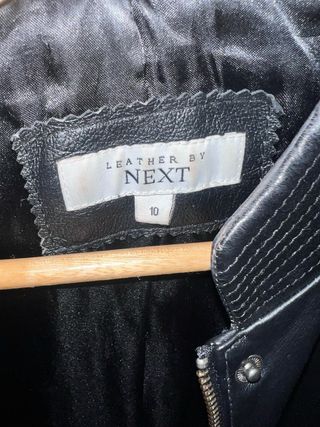 Chaqueta de piel Next negra