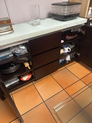 Aparador madera y cristal