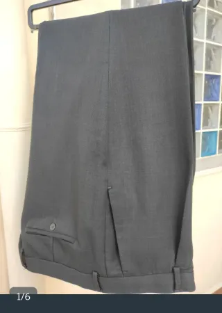 Pantalón gris Talla 54