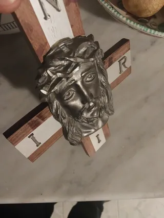Crocifisso legno e metallo pesante