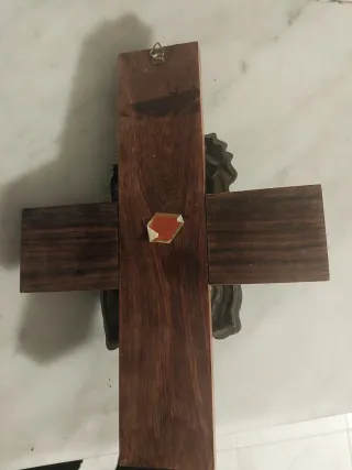 Crocifisso legno e metallo pesante