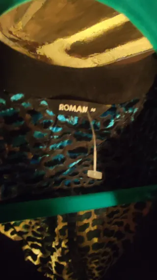 Camiseta sin mangas Roman azul y negra