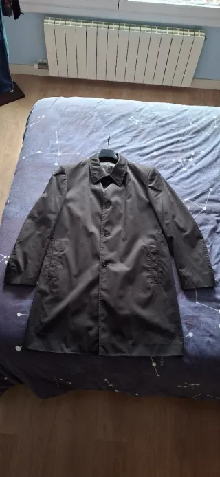 Gabardina hombre negra