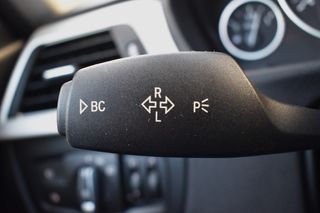 BMW 318d MODERN LINE 2.0D 136CV ¡SÓLO 61.000 KMS!