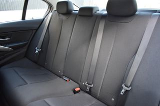 BMW 318d MODERN LINE 2.0D 136CV ¡SÓLO 61.000 KMS!