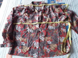 Blusa vintage floral