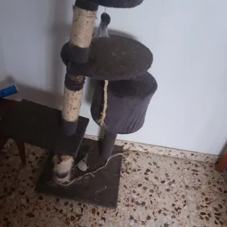 Árbol rascador para gatos