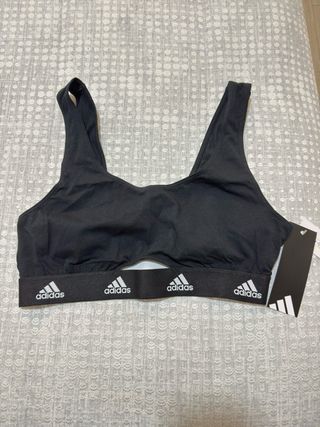 Sujetador deportivo Adidas negro talla S.