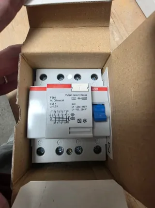 Interruptor Diferencial ABB F364
