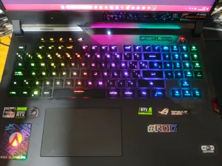 ASUS ROG Strix SCAR 17 G733QS