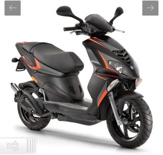 Radiador Piaggio NRG Power con depósito