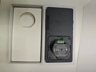 Shelly Wall Display X2 y BLU H&T Pack Negro