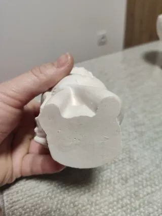 Figura de escayola para pintar.