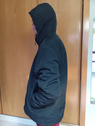 Parka negra con forro polar