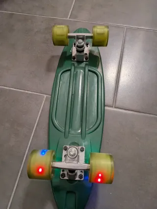 Monopatín niño Camuflaje Ruedas con luz