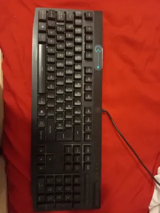 Teclado gaming negro