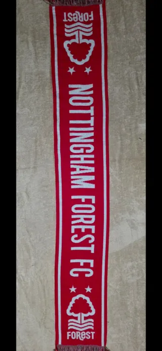 Cachecol Nottingham Forest FC