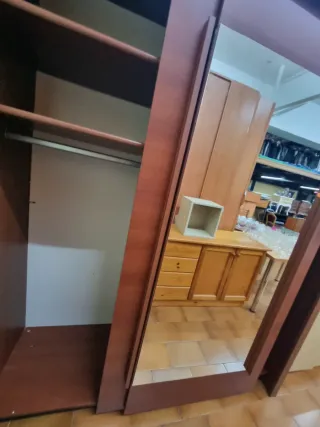 Armario puertas correderas con espejo