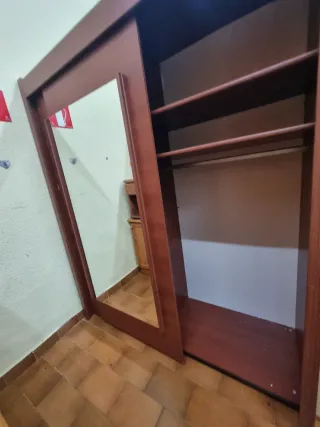 Armario puertas correderas con espejo