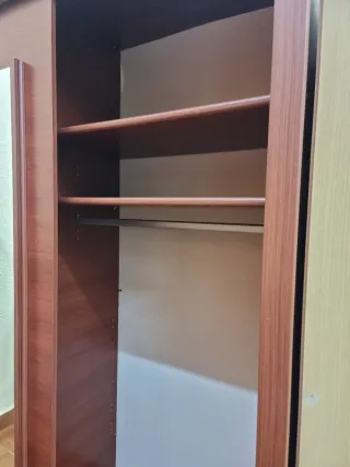 Armario puertas correderas con espejo
