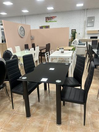Mesa comedor con 4 sillas NUEVA