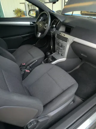 Opel Astra 2007
