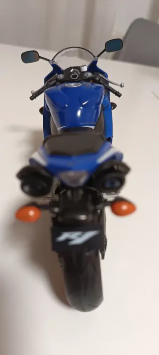 Réplica Yamaha R1 2008 Azul