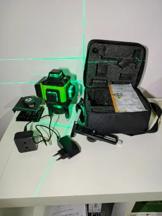 Nivel Láser Profesional 16 Líneas