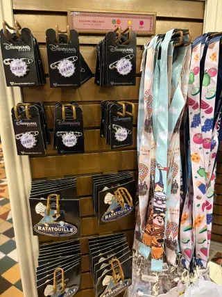 Pins Disneyland Febrero 2026