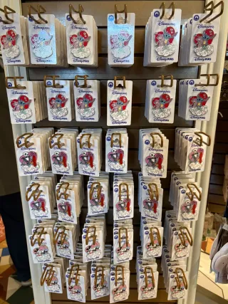 Pins Disneyland Febrero 2026