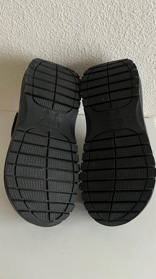 Zuecos Crocs Mega Crush Clog Negro