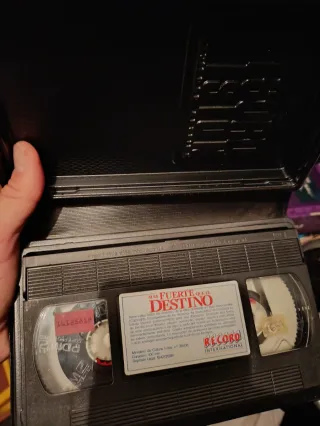 VHS Mas Fuerte Que El Destino y La Caja de Música