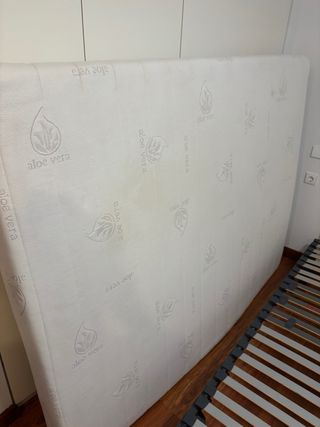 Somier de láminas y colchón espuma