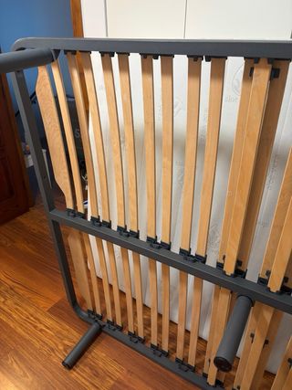 Somier de láminas y colchón espuma