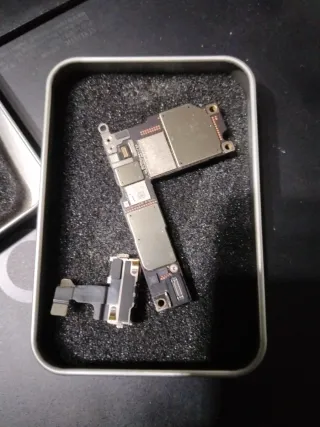 Placa Base iPhone 16