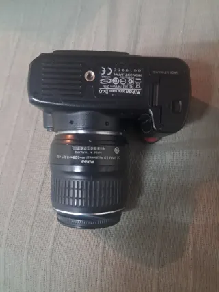 Cámara Nikon digital Reflex D40