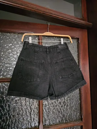 Pantalón corto Bershka negro Talla 34