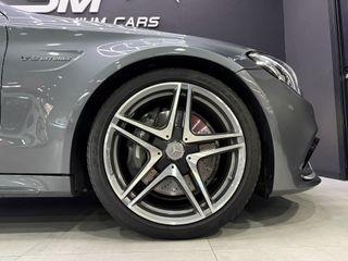 Mercedes-Benz AMG C63 Coupé V8 Biturbo 476cv